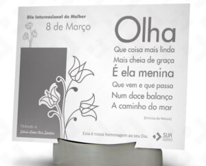 Placa Com Base Expositora - Mulheres